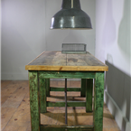 Industrial green Table x